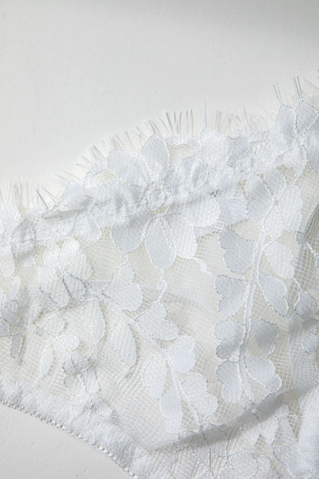 Σετ Τοπ Και Εσωρούχων Με Δαντέλα Και Μπουστάκι