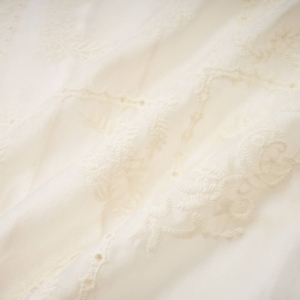 Κεντημένο Τοπ Με Δάφνη