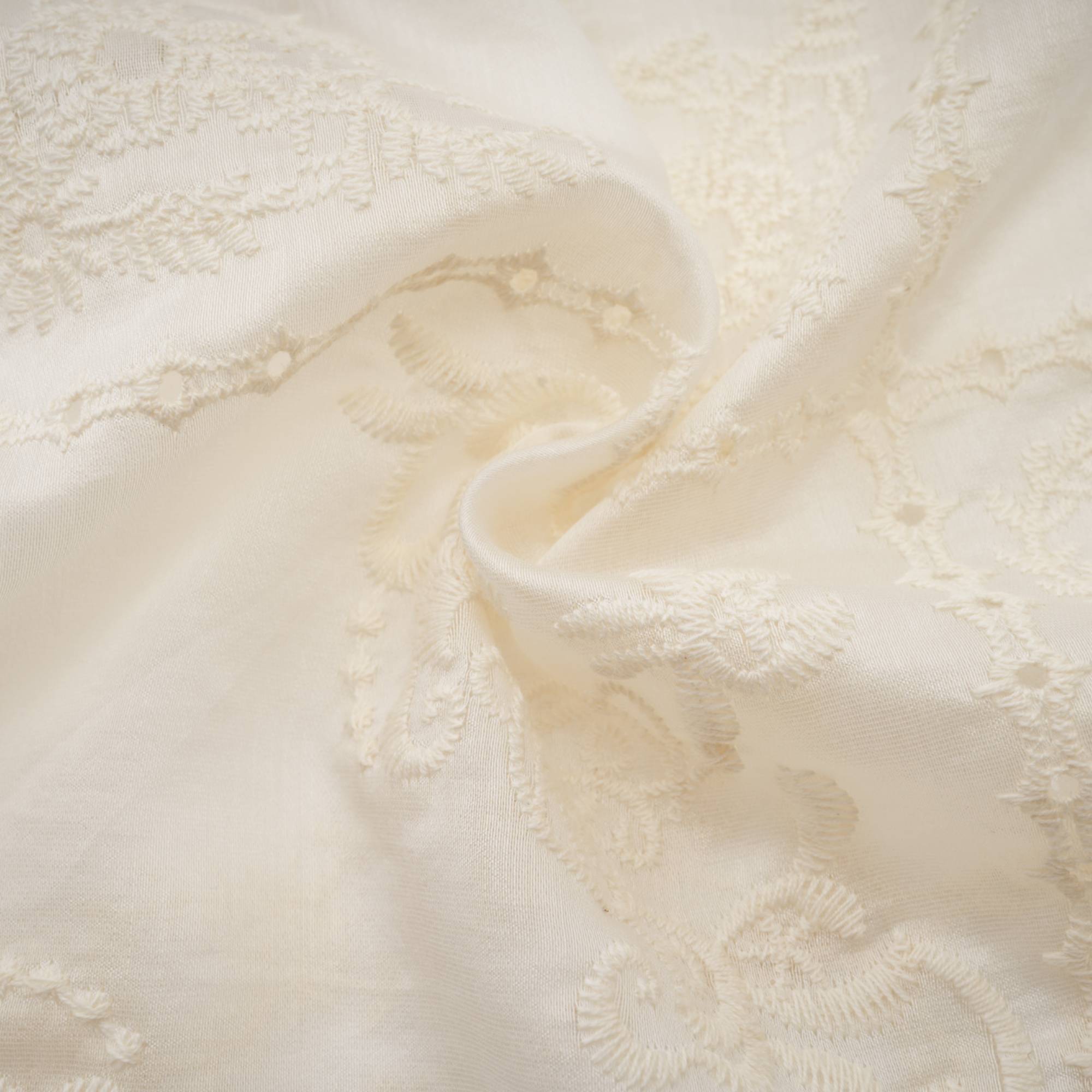 Κεντημένο Τοπ Με Δάφνη