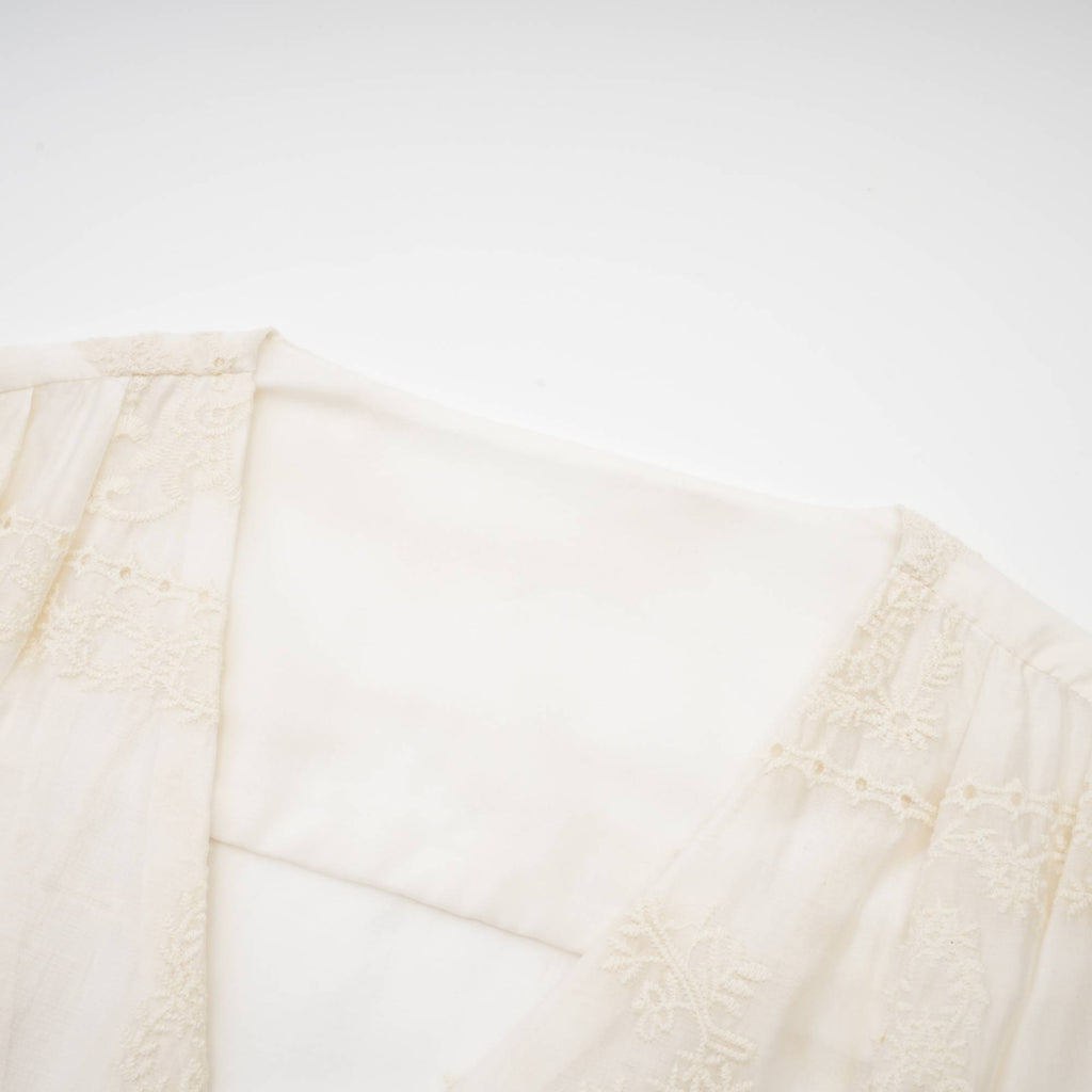 Κεντημένο Τοπ Με Δάφνη