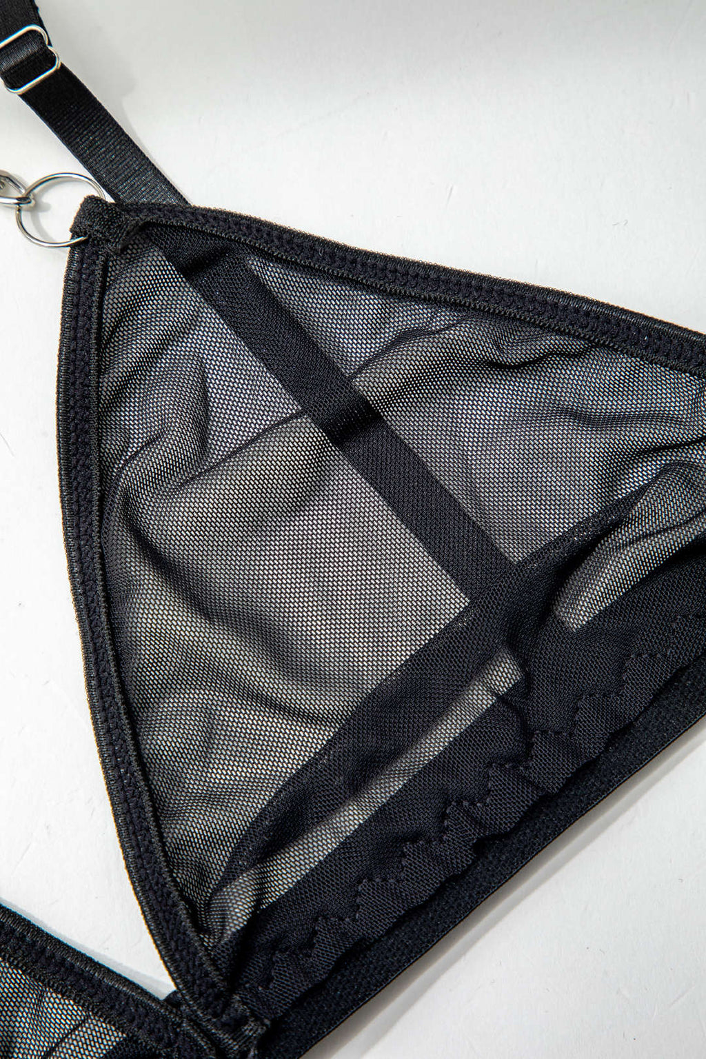 Σετ Εσωρούχων Δύο Τεμαχίων Με Διαφανή Αλυσίδα Και Τσόκερ