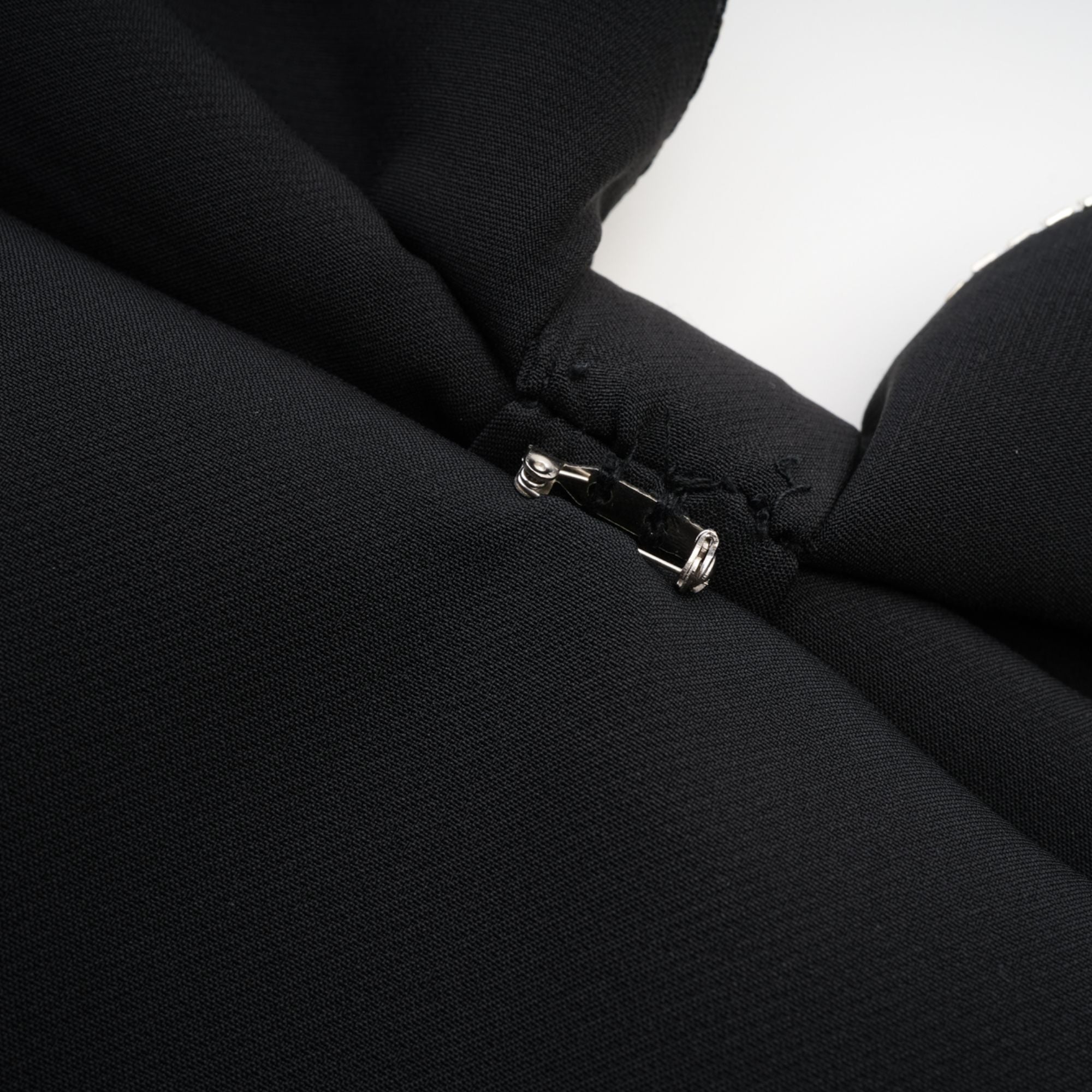 Μίνι Φόρεμα Με Κέντημα Και Λεπτομέρειες Από Κορδέλα