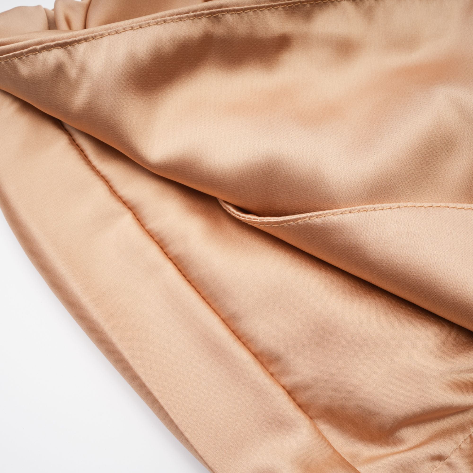 Μίνι Φόρεμα Με Πτυχώσεις Και Έξω Τους Ώμους Iseldra