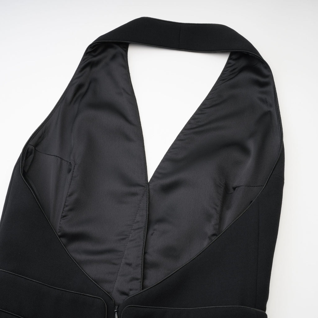 Μαύρο Μίνι Φόρεμα Με Λαιμόκοψη Και Τιράντες