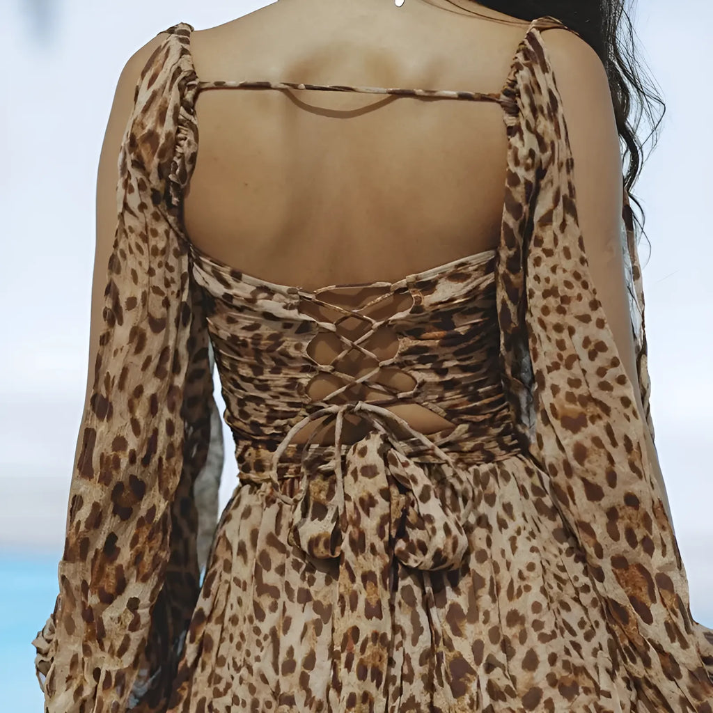 Μίνι Φόρεμα Με Μακριά Μανίκια Και Βολάν