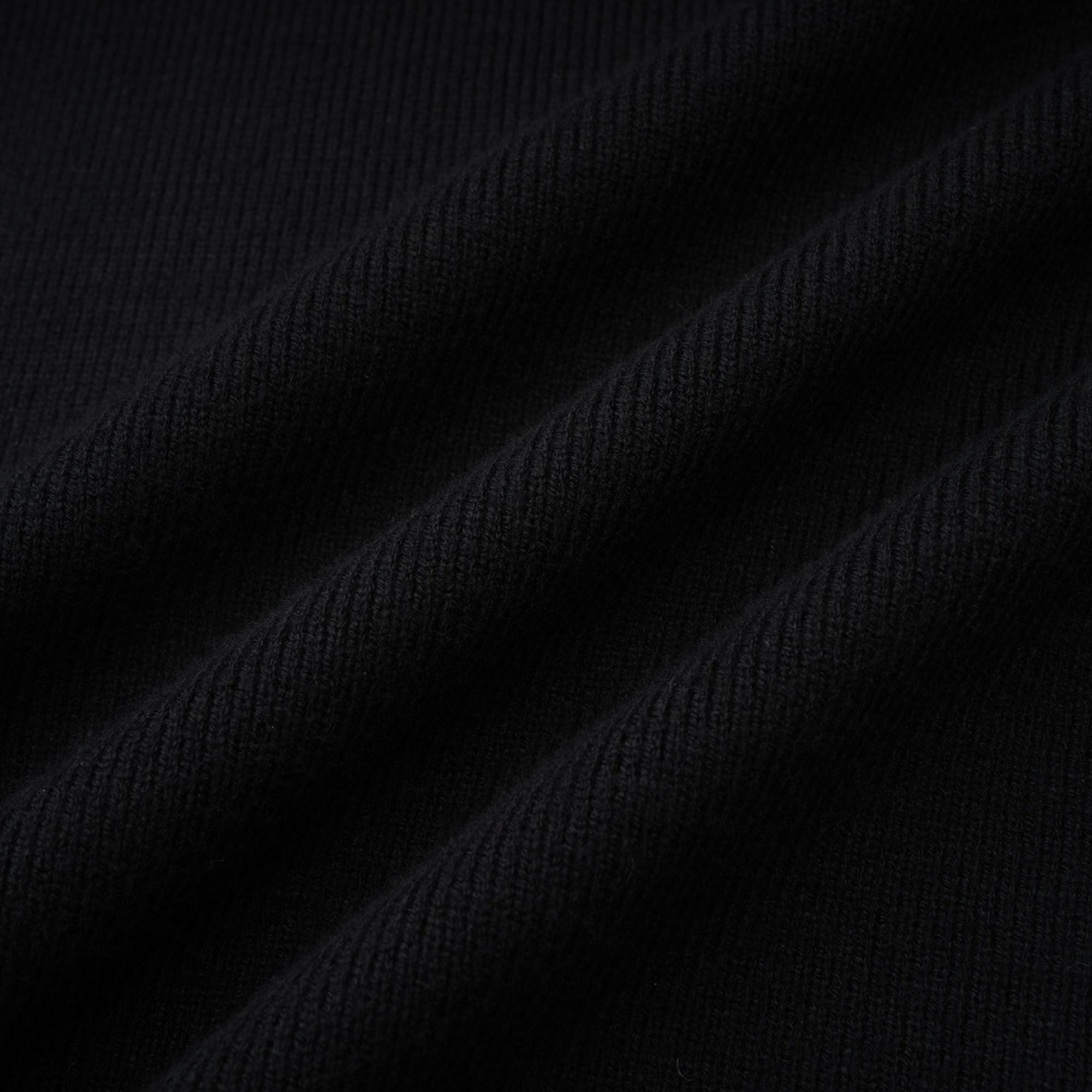 Φόρεμα Με Γούνινη Λεπτομέρεια Και Έξω Τους Ώμους Madeleine