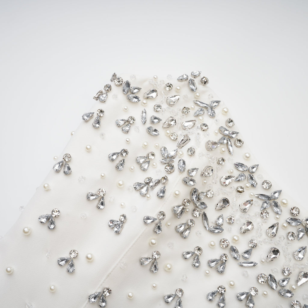 Φόρεμα Μίντι Με Κέντημα Melisande Σε Λευκό Χρώμα