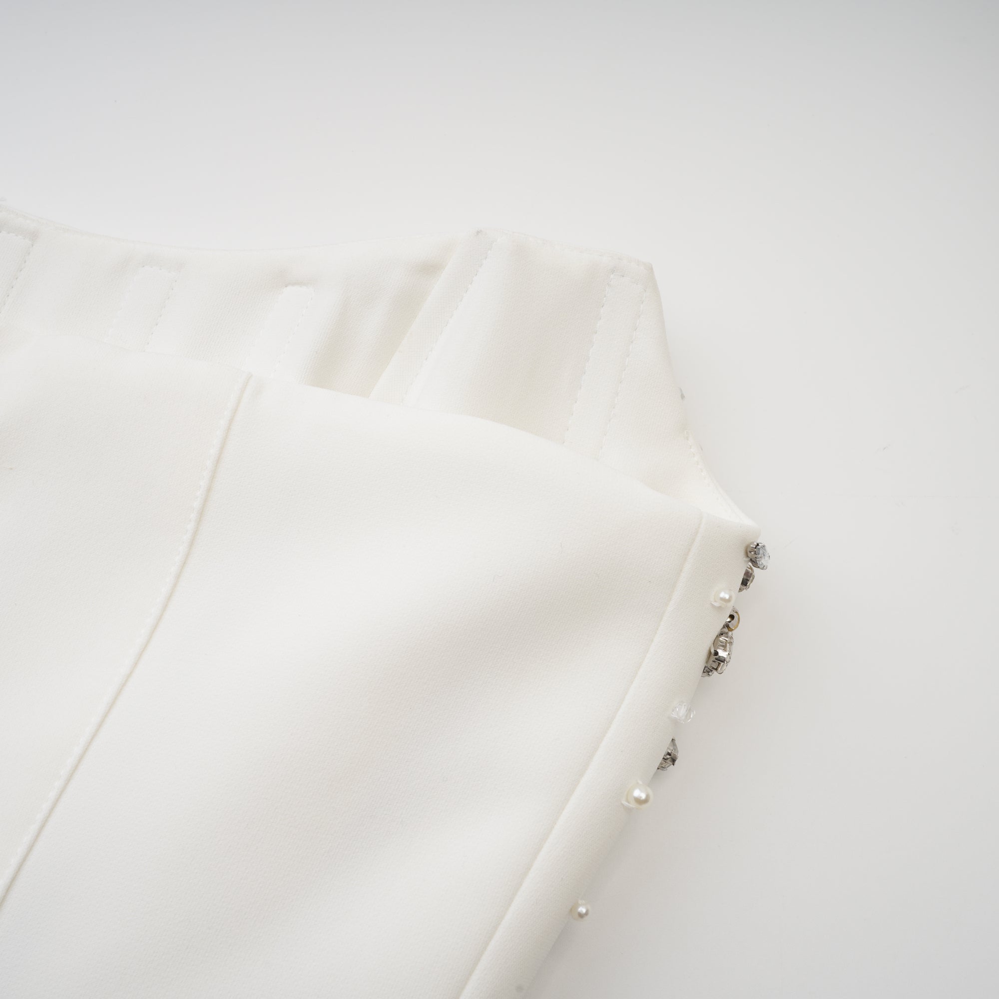 Φόρεμα Μίντι Με Κέντημα Melisande Σε Λευκό Χρώμα