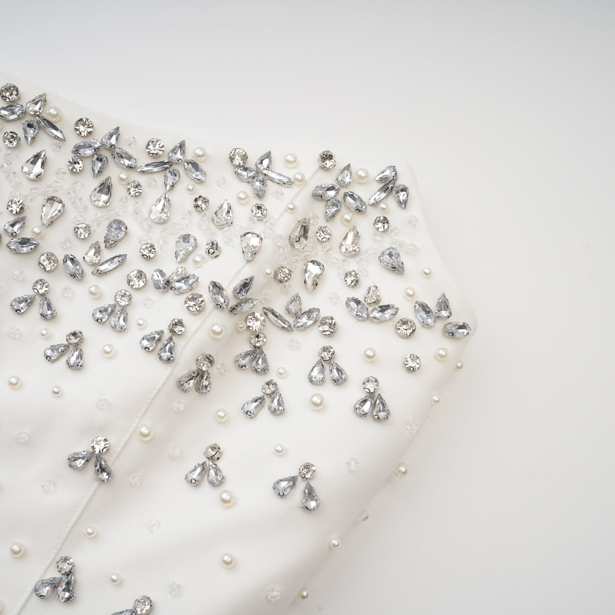 Φόρεμα Μίντι Με Κέντημα Melisande Σε Λευκό Χρώμα