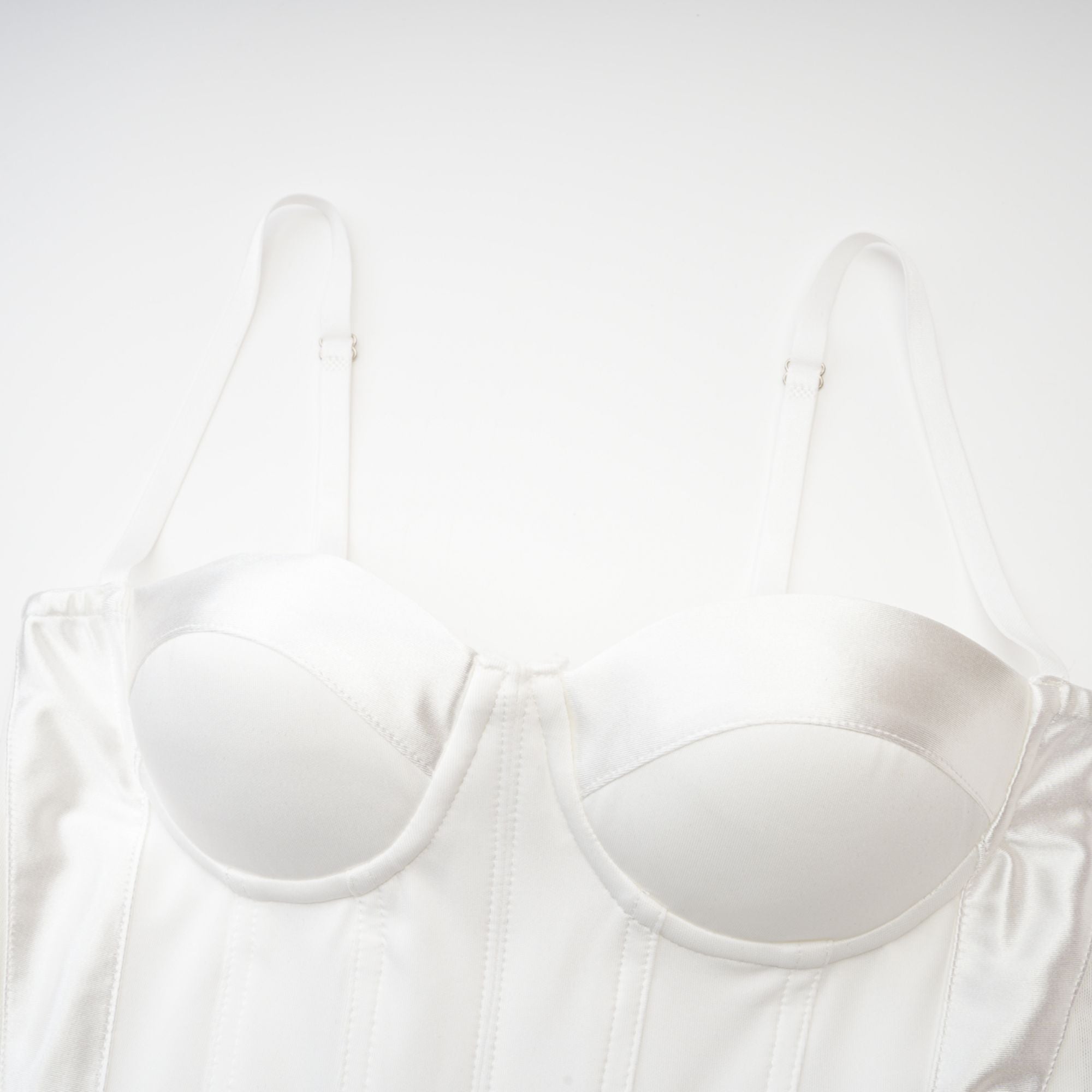 Λευκό Φόρεμα Με Μπουστάκι Muriel Και Μίντι Φόρεμα