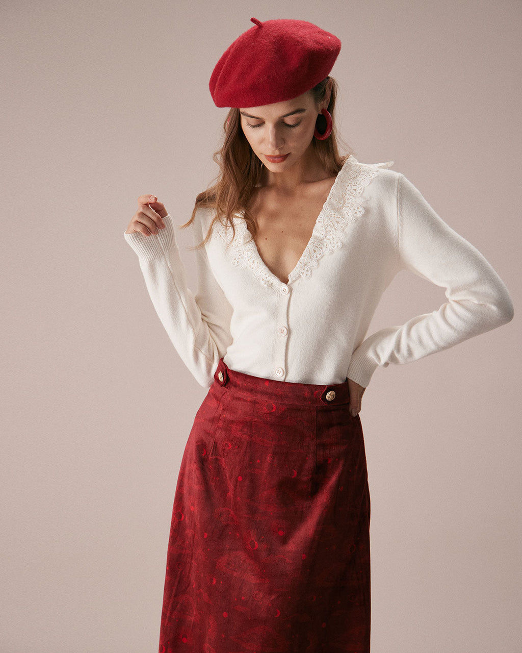 Πλεκτή Ζακέτα Με Δαντελένιο Γιακά