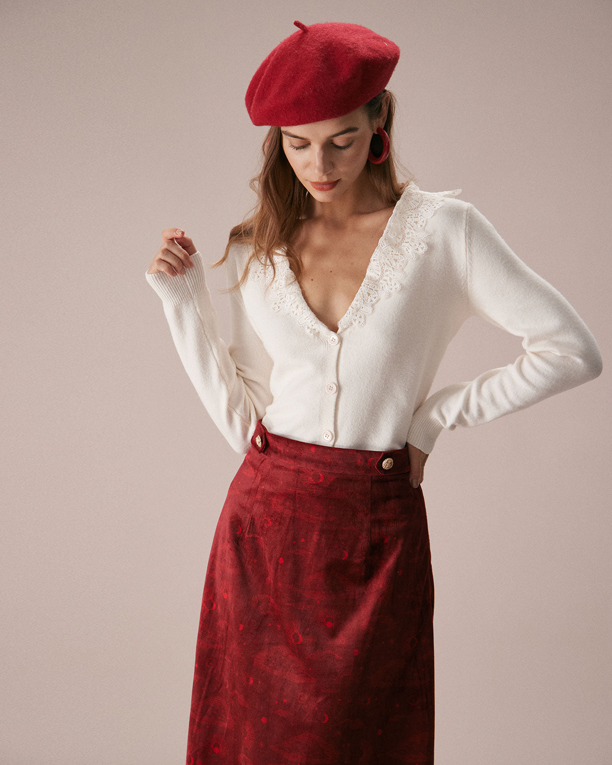 Πλεκτή Ζακέτα Με Δαντελένιο Γιακά