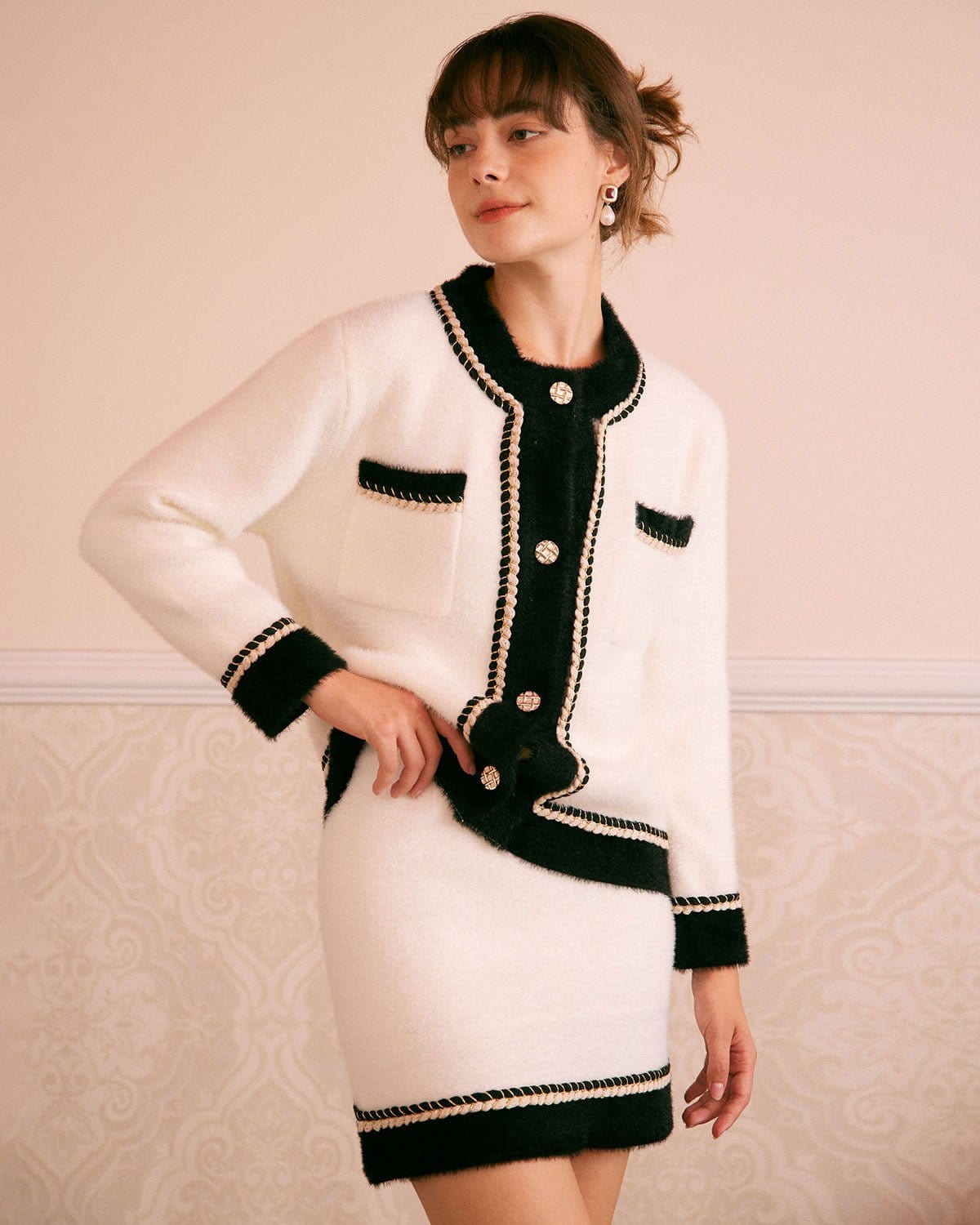 Μπεζ Ζακέτα Με Στρογγυλή Λαιμόκοψη Σε Χρωματικό Μπλοκ