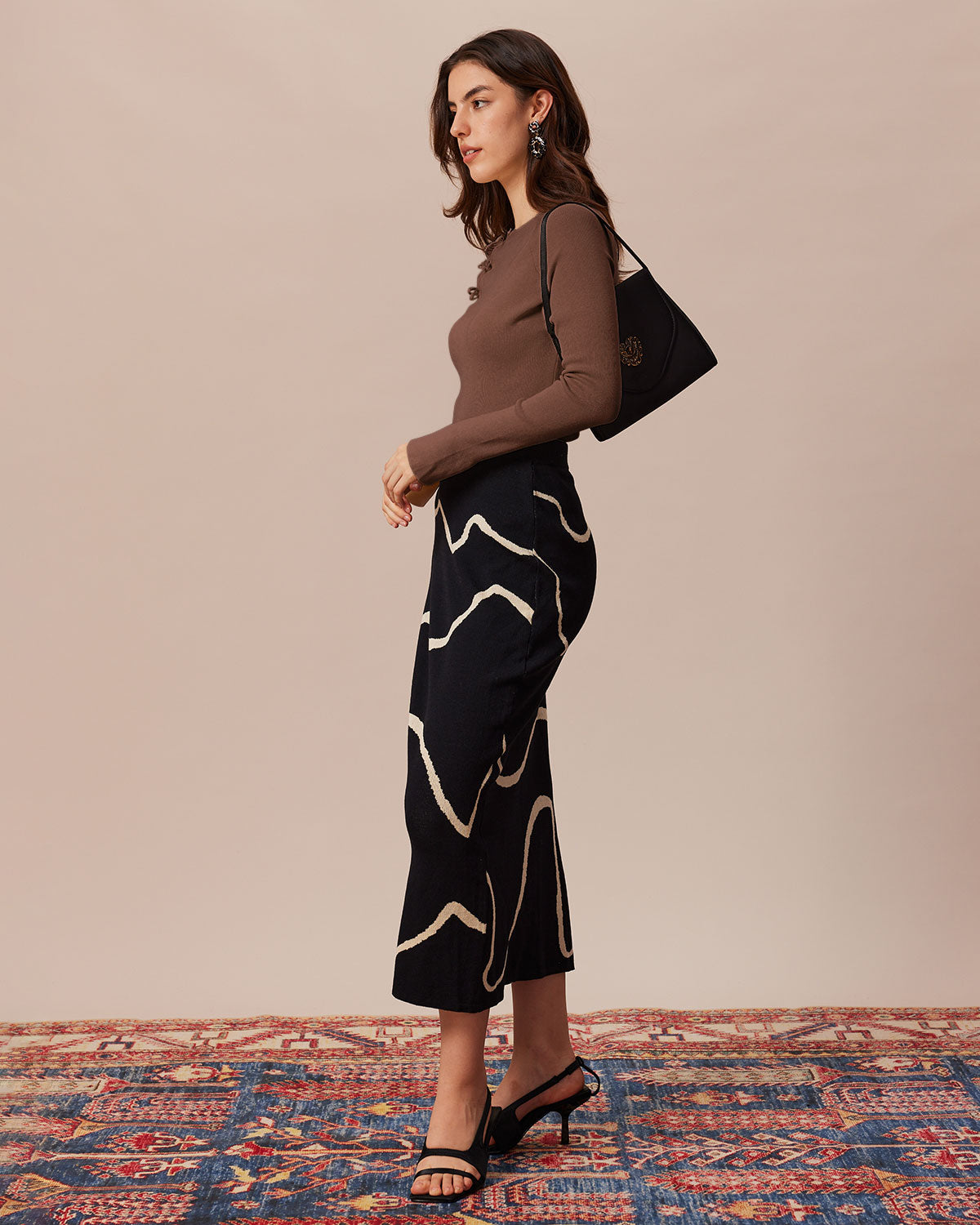 Καφέ Πλεκτό Τοπ Με Ριμπ Κοψίματα Και Λεπτομέρειες