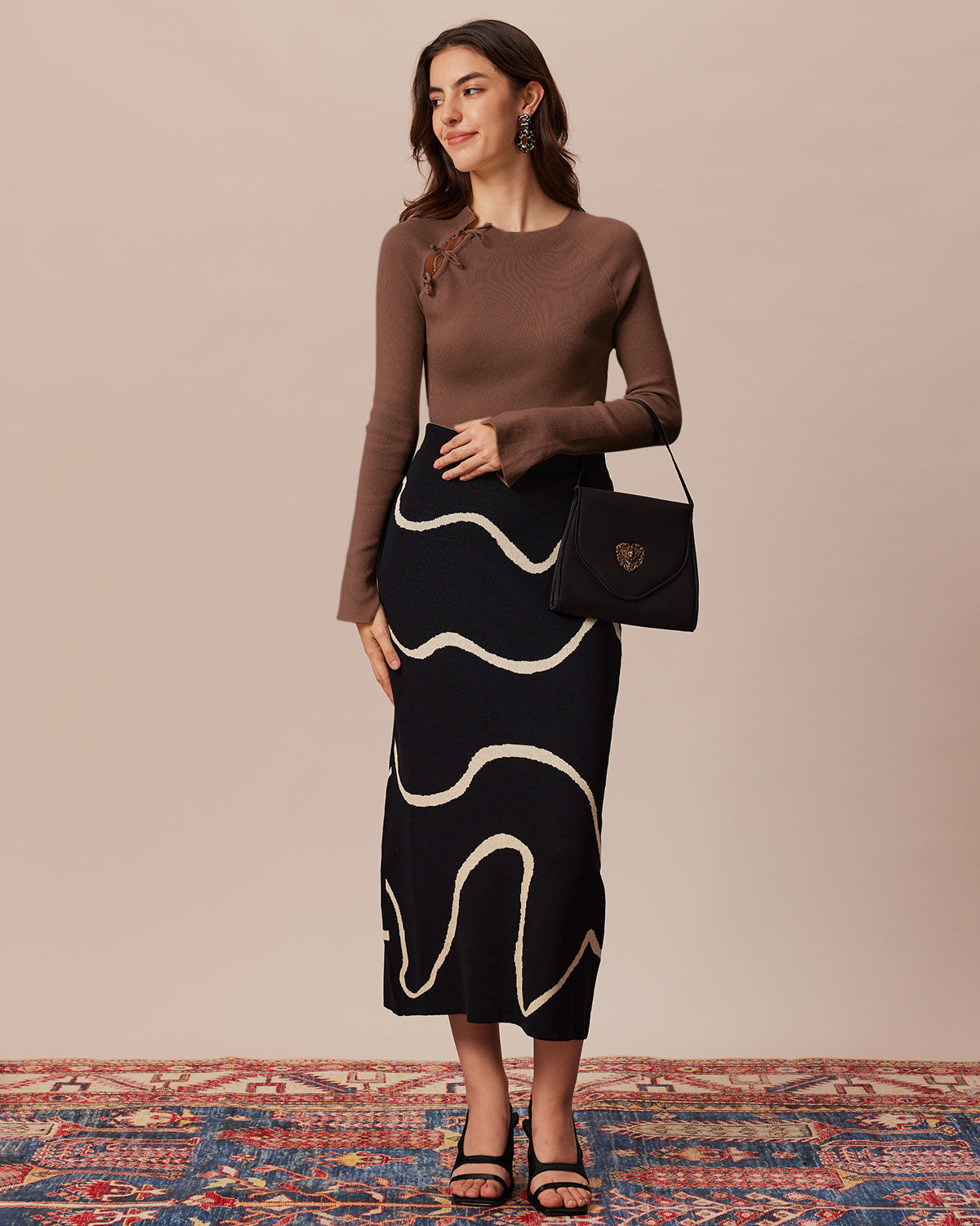 Καφέ Πλεκτό Τοπ Με Ριμπ Κοψίματα Και Λεπτομέρειες