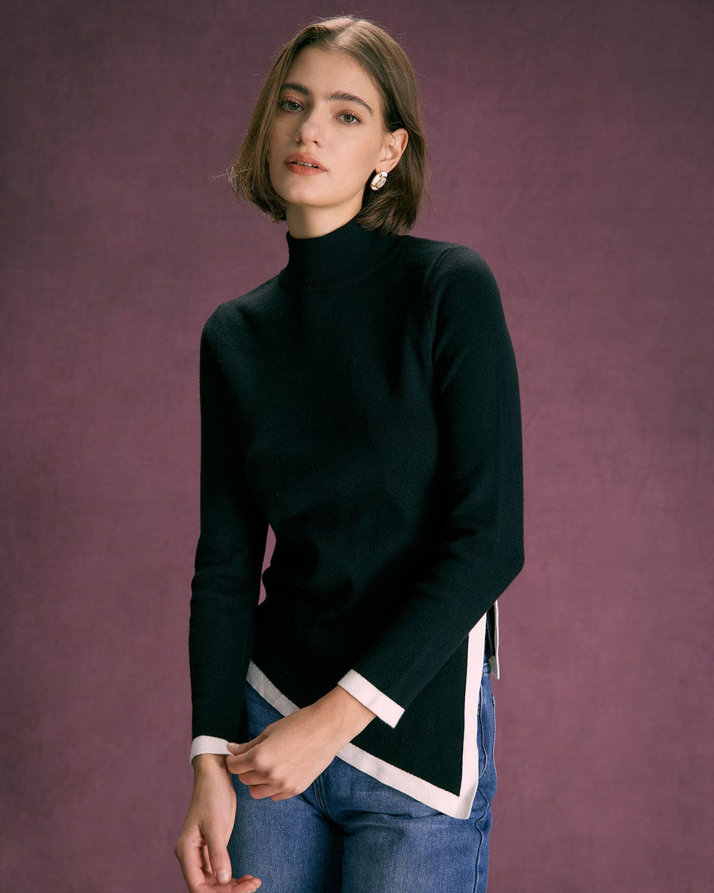 Μαύρο Πλεκτό Τοπ Με Ψηλό Λαιμό Και Ασύμμετρο Τελείωμα