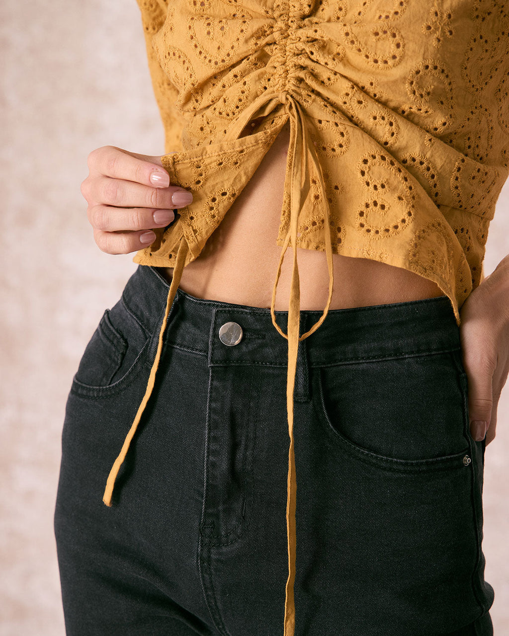 Μαύρο Τζιν Με Ψηλή Μέση Και Ίσια Γραμμή