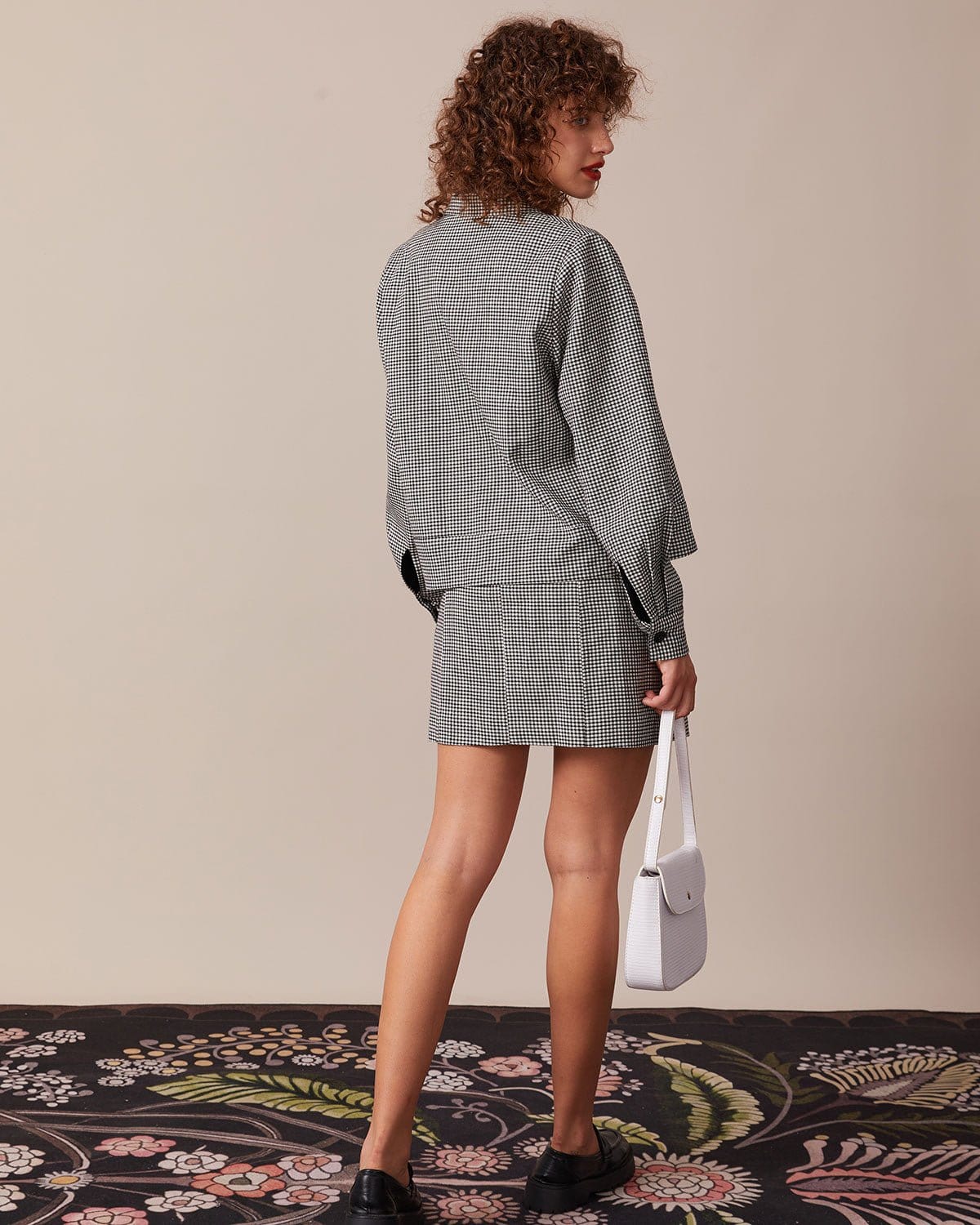 Μαύρο Μπουφάν Με Κουμπιά Και Πέτο