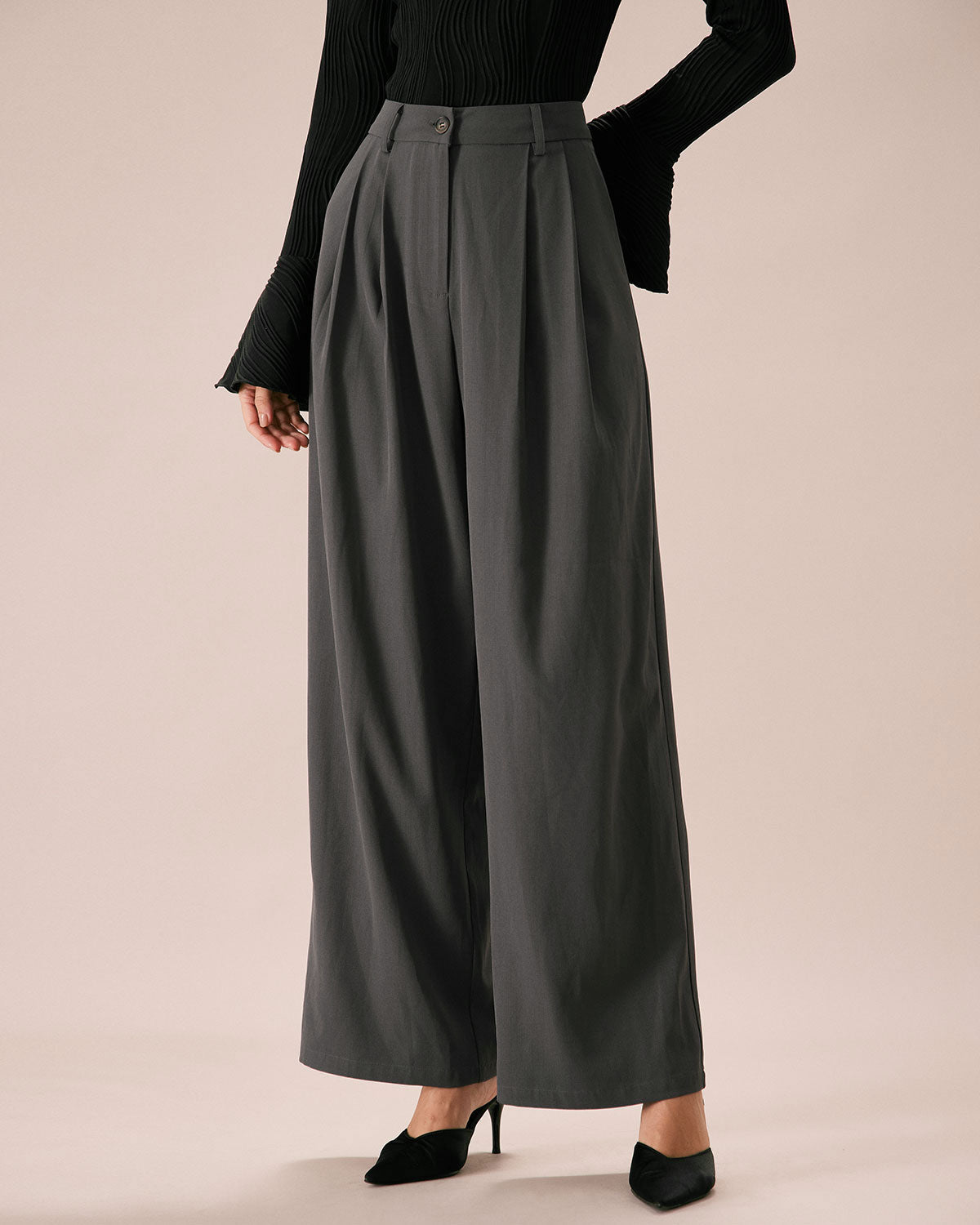 Γκρι Απλό Παντελόνι Με Πτυχωτό Κλείσιμο Κουμπιών