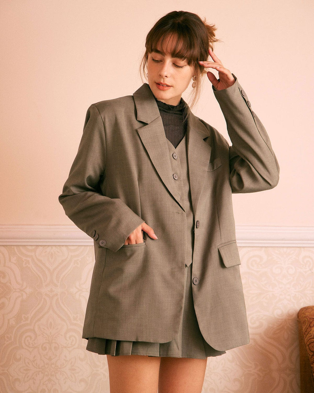 Χακί Σακάκι Με Φαρδιά Μέση Και Γιακά Με Κουμπιά