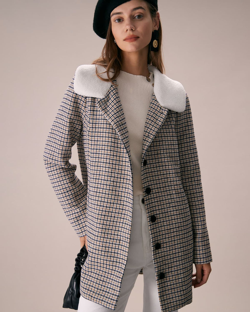 Σακάκι Με Λευκό Γιακά Και Μονόπετο Καρό