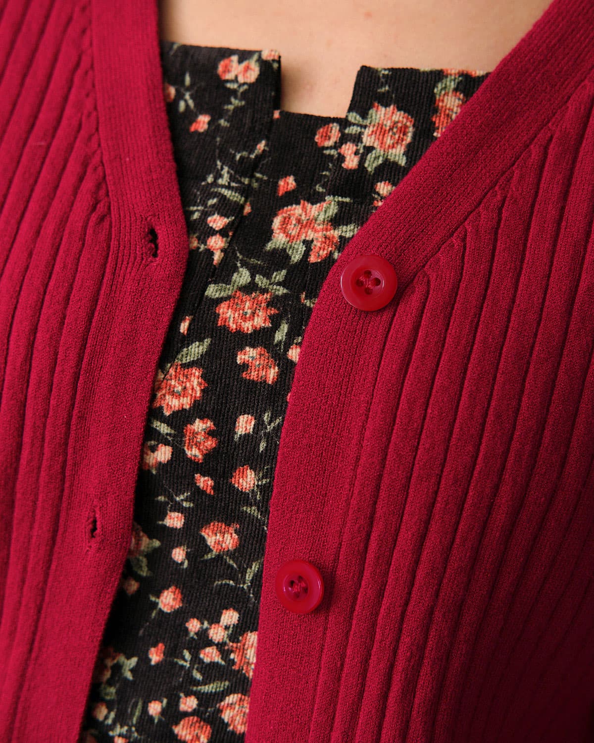 Απλή Ζακέτα Με Ριμπ Ντεκολτέ Και V Λαιμόκοψη