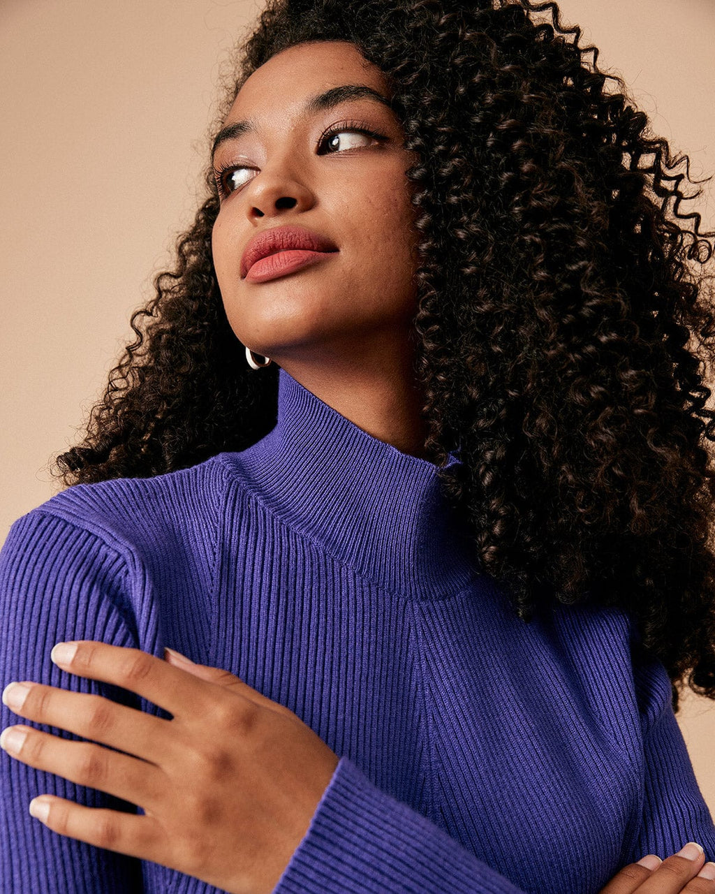 Μονόχρωμο Μπλουζάκι Με Ζιβάγκο Και Στενή Πλέξη