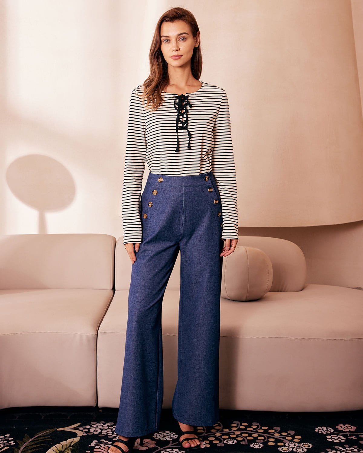 Λευκό Ριγέ Μπλουζάκι Με Μακριά Μανίκια Και Κορδόνια