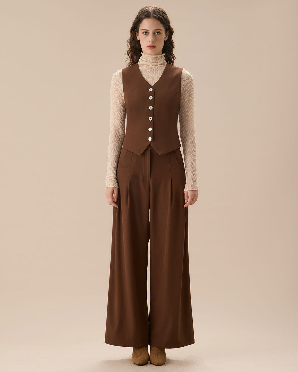 Καφέ Αμάνικο Γιλέκο Με Κουμπιά Και Λαιμόκοψη V