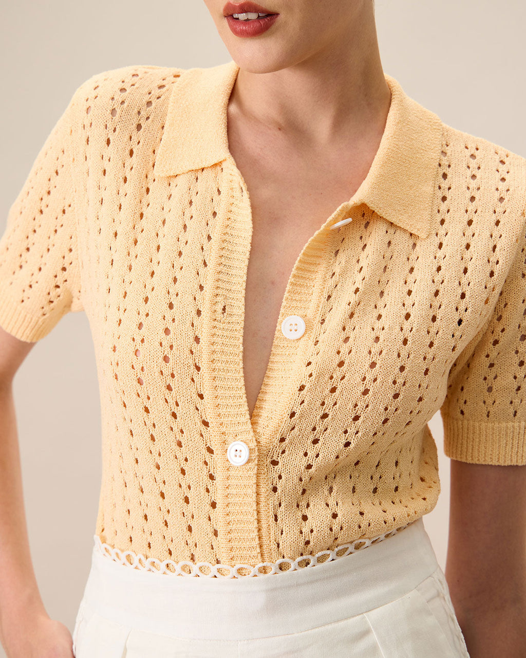 Κίτρινο Πλεκτό Πουλόβερ Με Τρύπες Γιακά