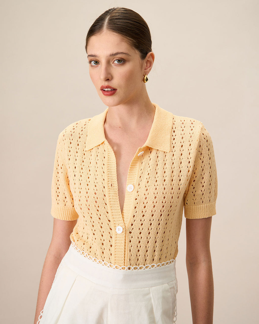 Κίτρινο Πλεκτό Πουλόβερ Με Τρύπες Γιακά