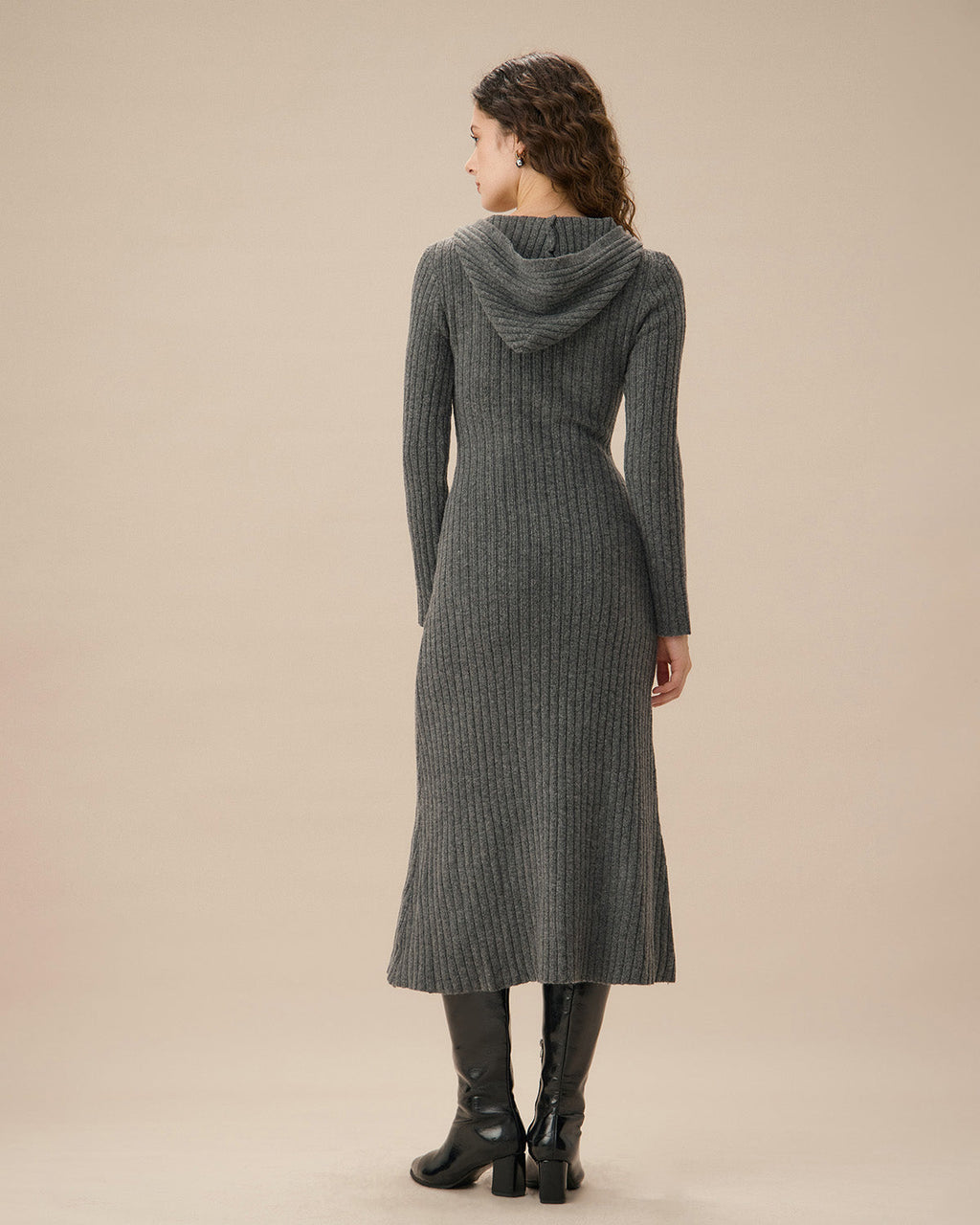 Γκρι Φόρεμα-Πουλόβερ Με V Λαιμόκοψη Και Κουκούλα Που Λειαίνει Το Σώμα