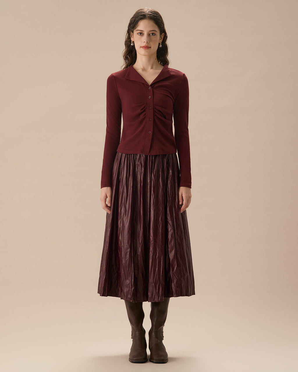 Κόκκινη Ζακέτα Με Ένα Κουμπί Και Βολάν