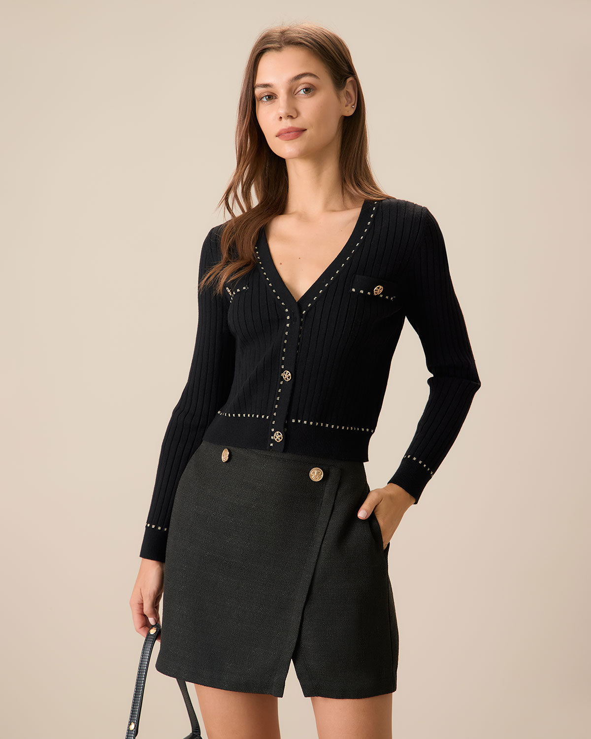 Μαύρο Ζακέτα Με Ένα Κουμπί Σε Αντίθεση