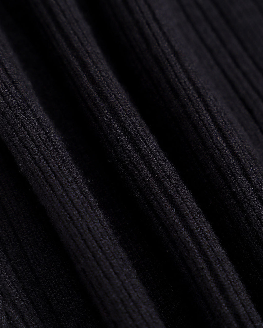 Μαύρη Ζακέτα Με Ραβδώσεις Και Ένθετα Με Κουμπιά