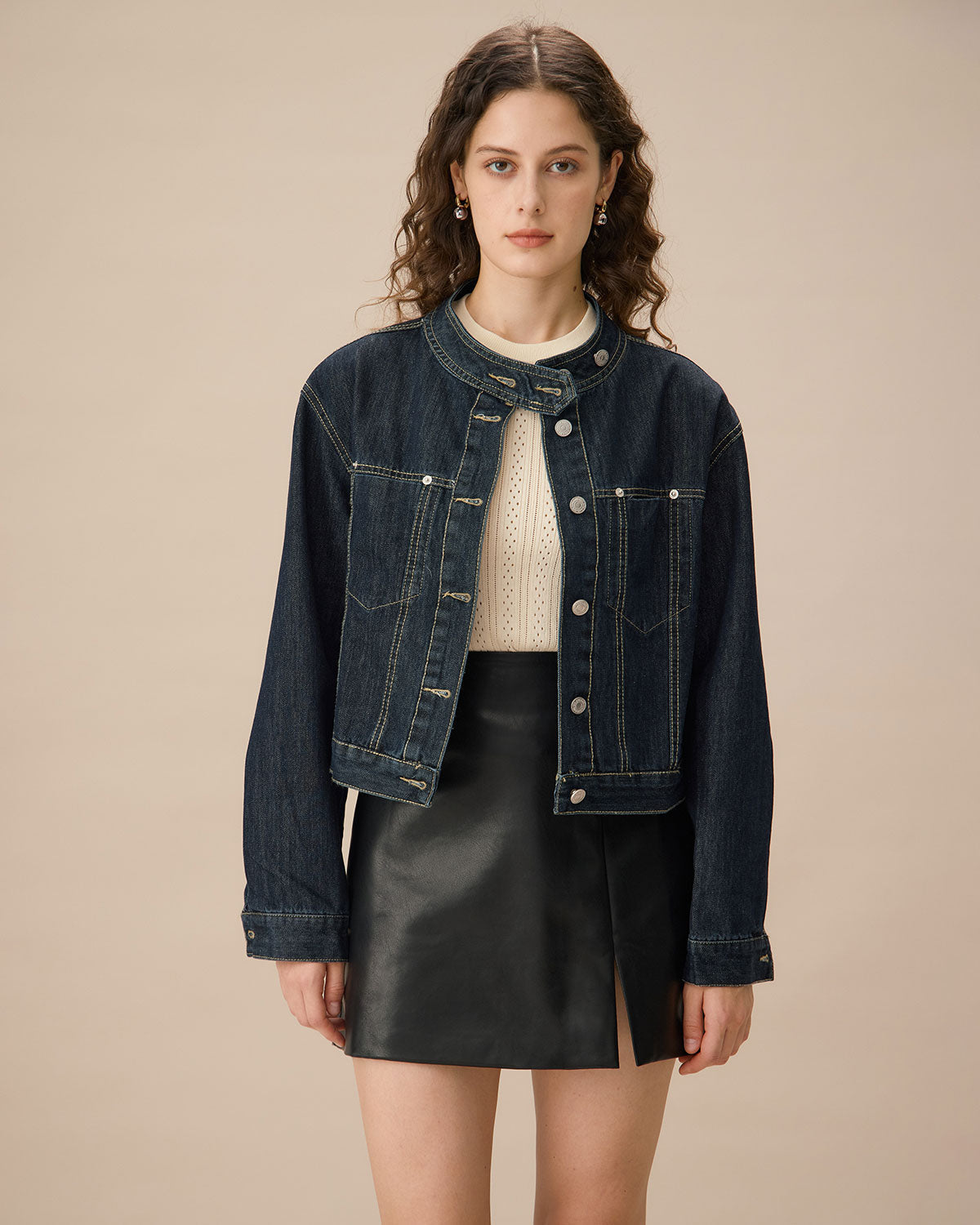 Μπλε Τζιν Μπουφάν Με Ένα Κουμπί Και Τσέπες