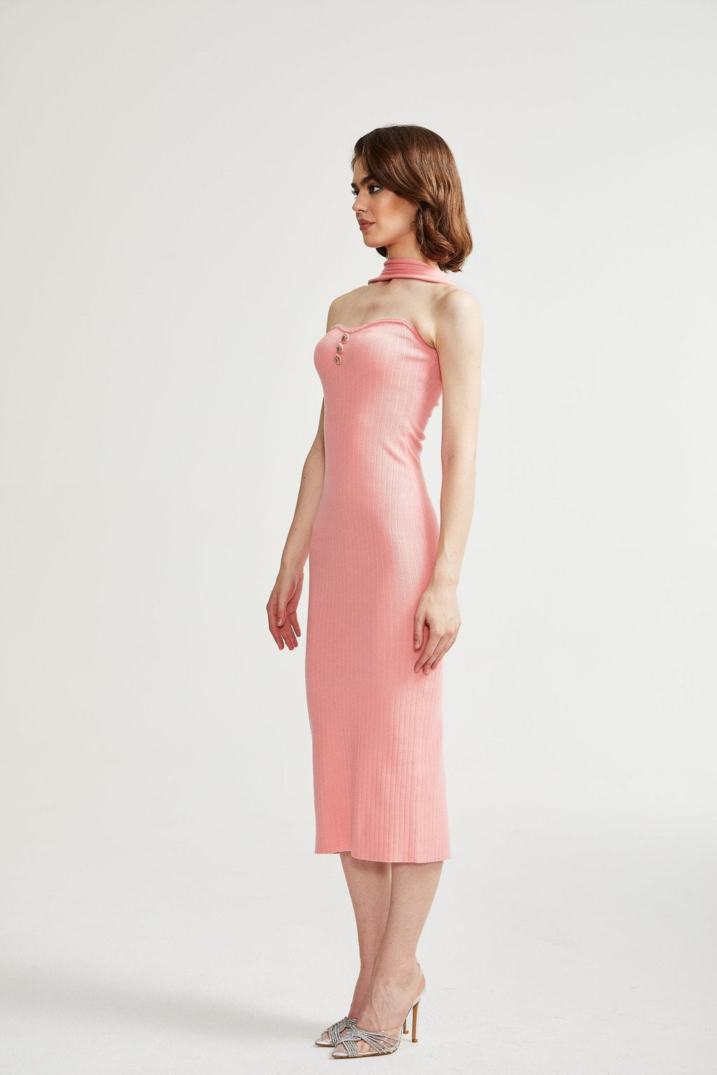 Φόρεμα Midi Με Halter Και Ροζ Πλεκτό Σχέδιο Ylviana